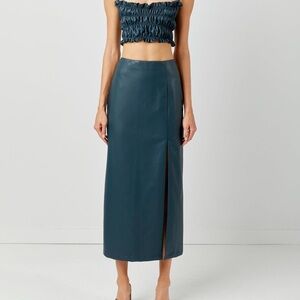 Soft Animal Began Leather Skirt